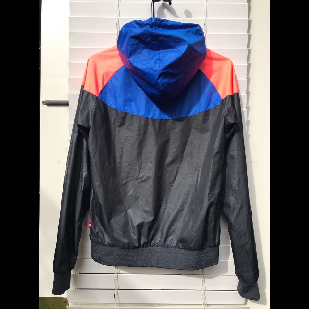 Nike Windrunner Jacket - Picture 3 of 5